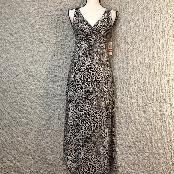 Alfani Dresses & Skirts - NWT Alfani Snow Leopard Maxi Dress